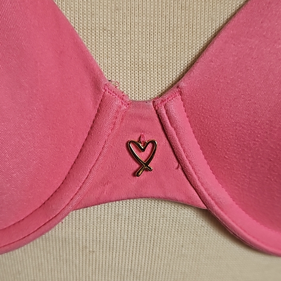 Victoria's secret bra size 34C - Picture 3 of 15